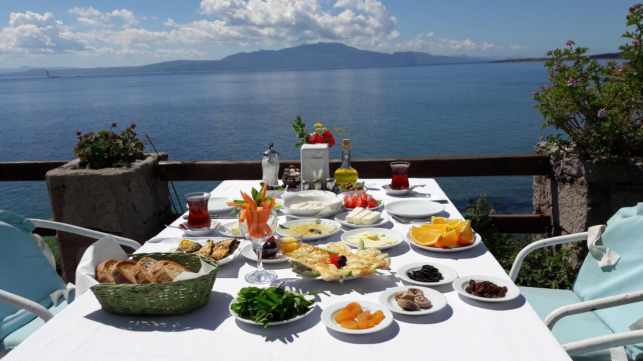 Assos Terrace Hotel ภายนอก รูปภาพ
