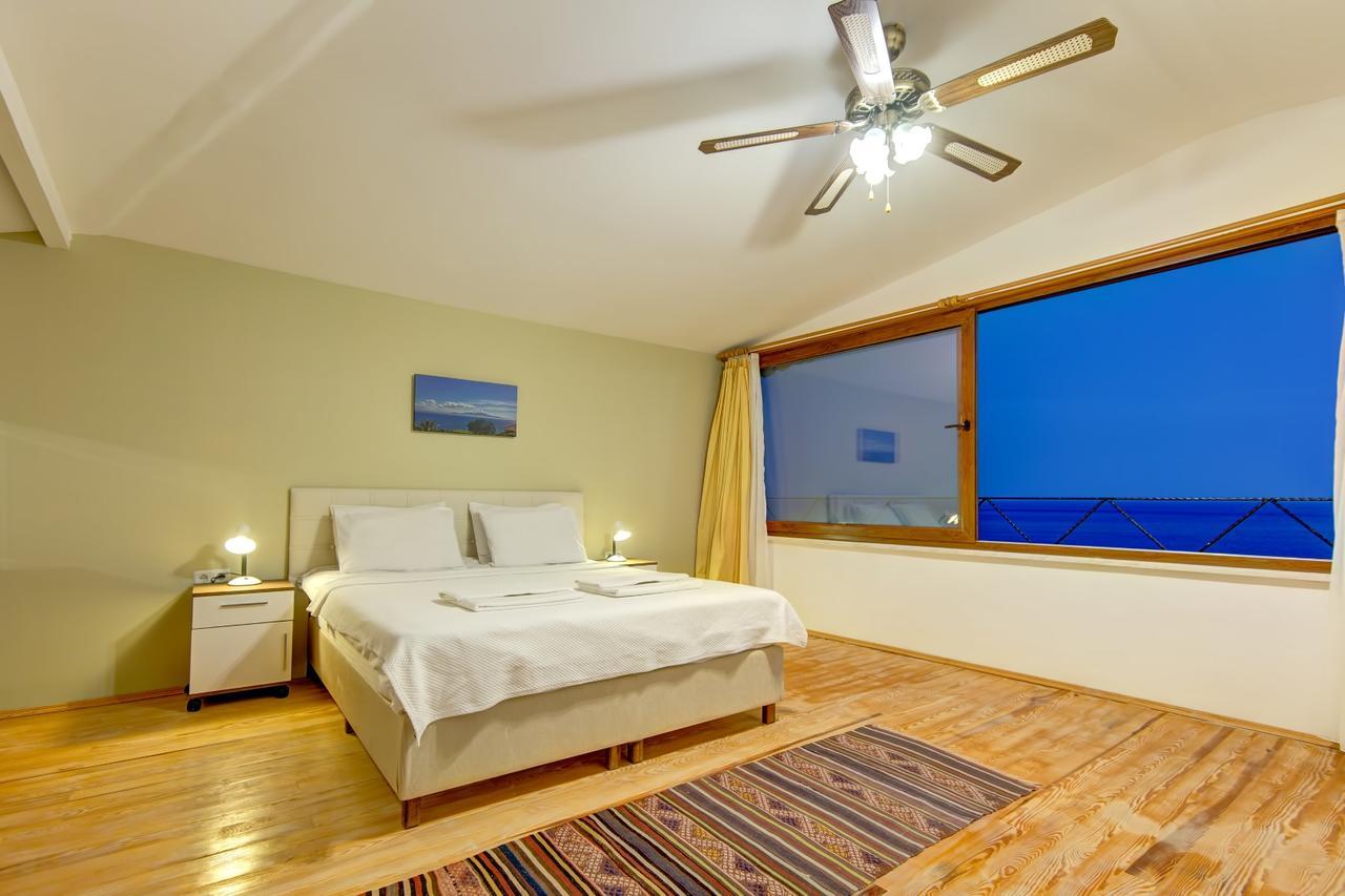 Assos Terrace Hotel ภายนอก รูปภาพ