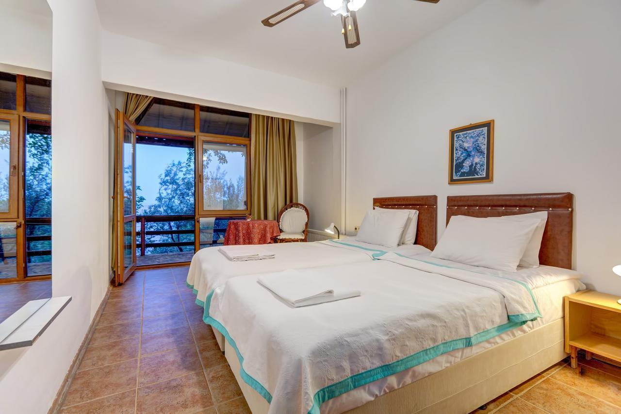 Assos Terrace Hotel ภายนอก รูปภาพ