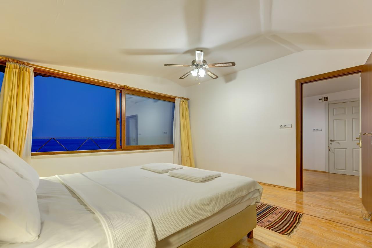 Assos Terrace Hotel ภายนอก รูปภาพ