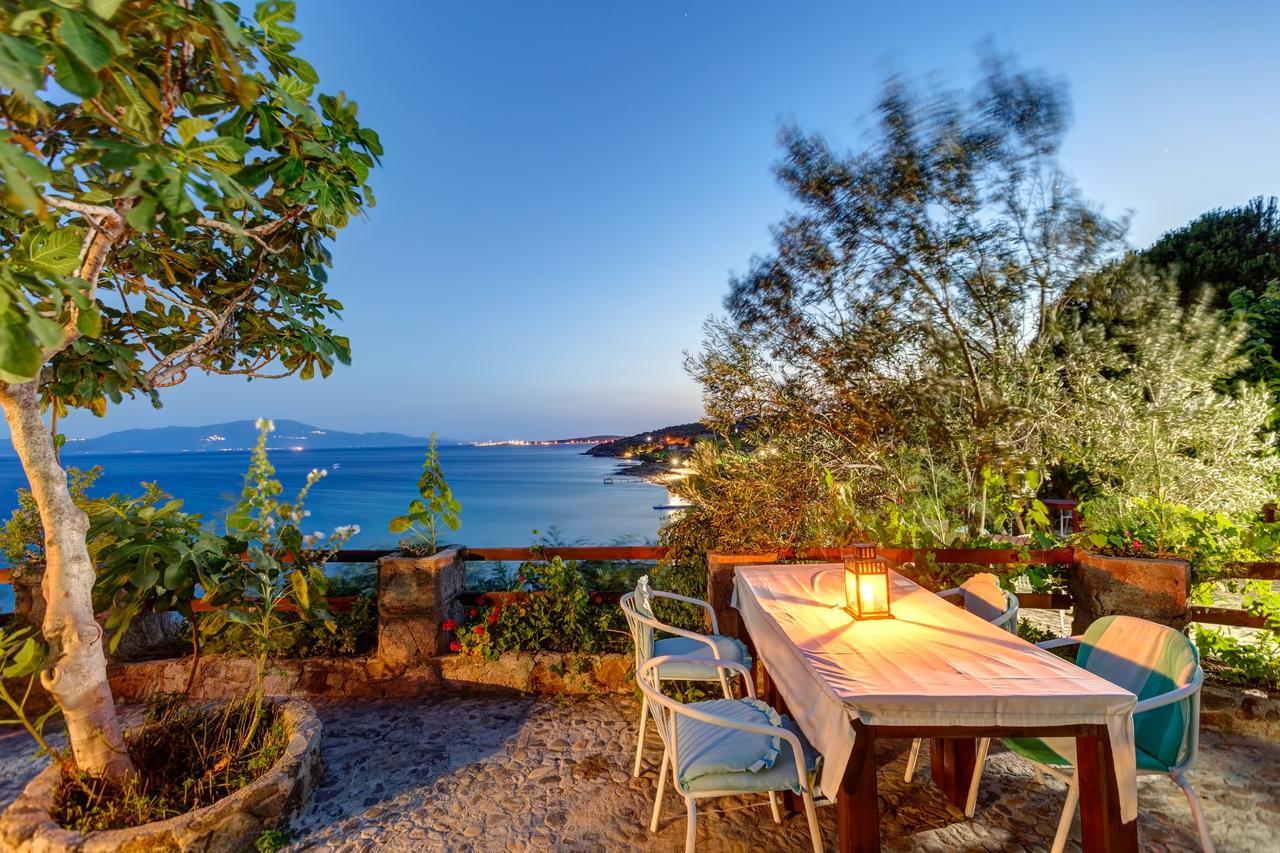 Assos Terrace Hotel ภายนอก รูปภาพ