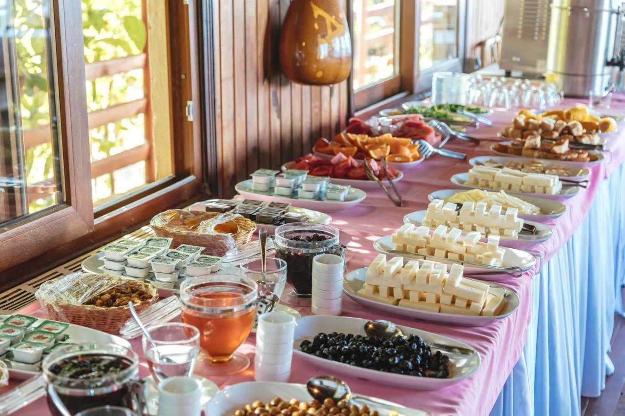 Assos Terrace Hotel ภายนอก รูปภาพ